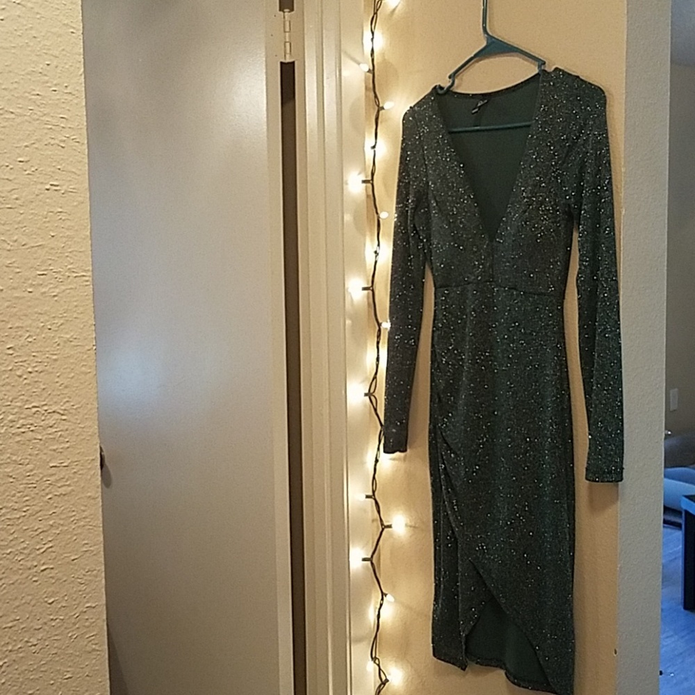 Beautiful glittery dress with a high slit